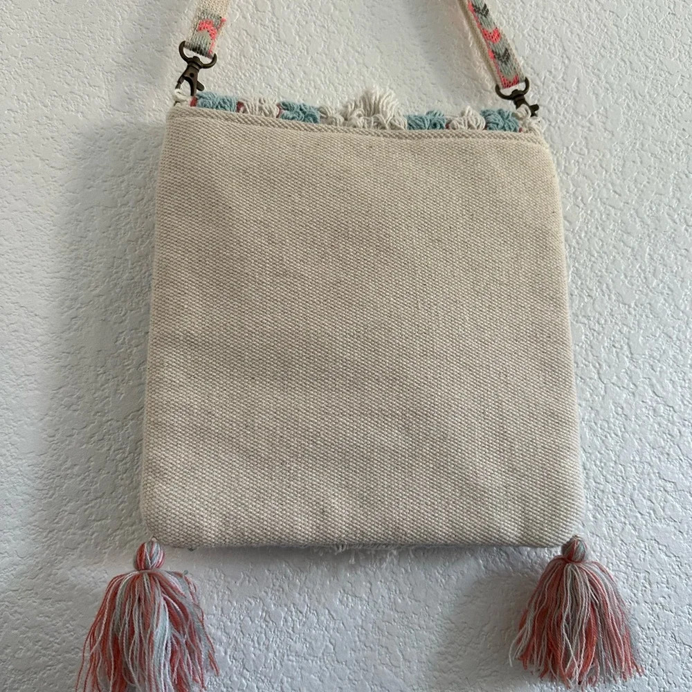 Chloe & Lex Boho bag - Picture 2 of 9